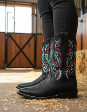 Cargar imagen en el visor de la galería, D1021 - Bota bulldog gema brasil negro