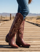 Load image into Gallery viewer, D1052 - Bota puntal alta brasil brandy