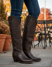 Cargar imagen en el visor de la galería, D3074 - Bota puntal alta amplia venado choco