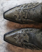 Cargar imagen en el visor de la galería, D3083 - Bota puntal alta águila desierto negro