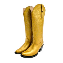 Cargar imagen en el visor de la galería, D4032 - Bota puntal kiara dorado metálico