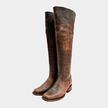 Cargar imagen en el visor de la galería, D5011 - Bota rodeo alta brasil arena