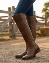 Cargar imagen en el visor de la galería, D5011 - Bota rodeo alta brasil arena