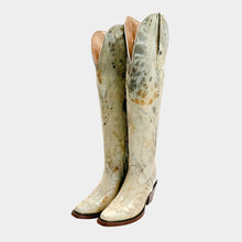 Cargar imagen en el visor de la galería, D9002 - Bota puntal canela desierto hueso