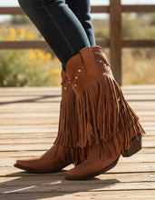 Cargar imagen en el visor de la galería, ELD1002 - Bota puntal de barbas crazy bronce