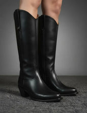Cargar imagen en el visor de la galería, ELD1013 - Bota oval rossina suavel negro