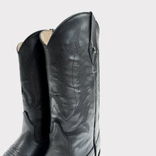 Cargar imagen en el visor de la galería, H1035 - Bota chihuahua cuero atanado negro