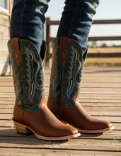 Cargar imagen en el visor de la galería, H2021 - Bota bulldog tacón cubano crazy bronce/desierto azul petróleo