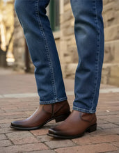 Cargar imagen en el visor de la galería, H2041 - Bota dubai casual venado brandy