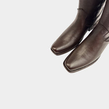 Cargar imagen en el visor de la galería, H2042 - Bota dubai casual venado café