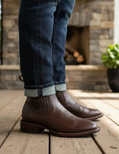 Cargar imagen en el visor de la galería, H2061 - Botín bulldog con ringle atanado café