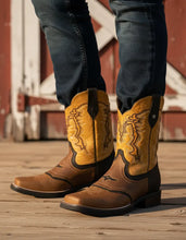 Cargar imagen en el visor de la galería, H4001 - Bota rodeo antifaz de hule floter tang