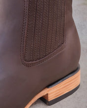 Cargar imagen en el visor de la galería, U3002 - Botín vaquero crazy choco