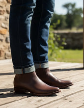 Cargar imagen en el visor de la galería, U4005 - Botín suela volada atanado café