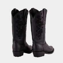 Cargar imagen en el visor de la galería, D1011 - Bota oval bordada venado negro