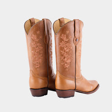 Load image into Gallery viewer, D1013 - Bota oval bordada capuchino miel