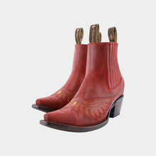 Cargar imagen en el visor de la galería, D1063 - Botín puntal bordado águila jersey rojo