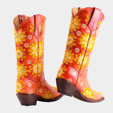 Cargar imagen en el visor de la galería, D2033 - Bota puntal de flores desierto rojo