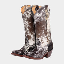 Cargar imagen en el visor de la galería, D2054 - Bota puntal clásica de pelo pinto negro