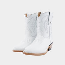 Cargar imagen en el visor de la galería, D3031 - Bota corta oval venado blanco