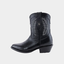 Cargar imagen en el visor de la galería, D3032 - Bota corta oval venado negro