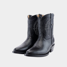 Cargar imagen en el visor de la galería, D3032 - Bota corta oval venado negro