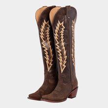 Cargar imagen en el visor de la galería, D3051 - Bota puntal canelita jersey café