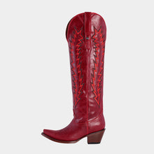 Cargar imagen en el visor de la galería, D3052 - Bota puntal canelita jersey rojo