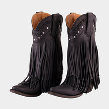 Cargar imagen en el visor de la galería, D7003 - Bota puntal de barbas crazy negro