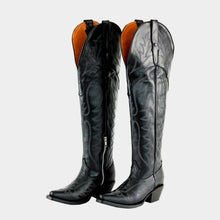 Cargar imagen en el visor de la galería, D9003 - Bota puntal canela merlín negro