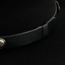 Cargar imagen en el visor de la galería, STCAU1001 - Texana cautiva negro