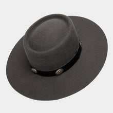 Cargar imagen en el visor de la galería, STCAU1005 - Texana cautiva gris acero