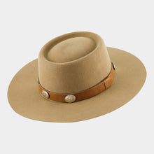 Cargar imagen en el visor de la galería, STCAU1002 - Texana cautiva banano