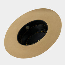 Cargar imagen en el visor de la galería, STCAU1002 - Texana cautiva banano