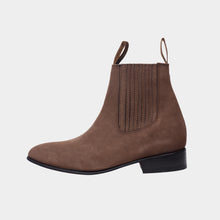 Cargar imagen en el visor de la galería, U1007 - Botín charro de cuero nubuck moka