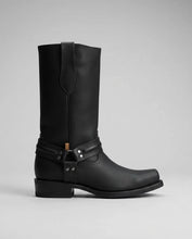 Cargar imagen en el visor de la galería, ELH1016 - Bota byker trompa de puerco estribo crazy negro
