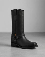 Cargar imagen en el visor de la galería, ELH1016 - Bota byker trompa de puerco estribo crazy negro
