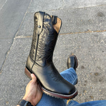 Load image into Gallery viewer, H1013 - Bota bulldog doble vida merlín negro suela media vida tachón
