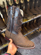 Cargar imagen en el visor de la galería, ELH1015 - Bota bulldog petatillo miel/choco barza café
