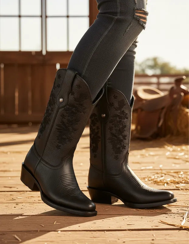 D1011 - Bota oval bordada venado negro