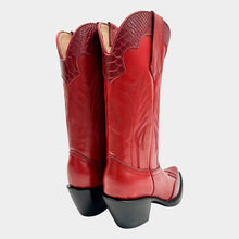 Cargar imagen en el visor de la galería, D1083 - Bota puntal snake print rojo
