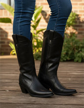 Cargar imagen en el visor de la galería, D2022 - Bota puntal sencilla merlín negro
