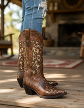 Cargar imagen en el visor de la galería, D3003 - Bota puntal láser desierto choco
