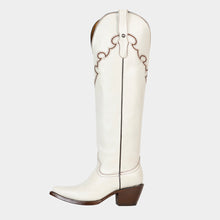 Load image into Gallery viewer, D3092 - Bota puntal alta bordado copete atanado hueso
