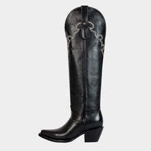 Load image into Gallery viewer, D3093 - Bota puntal alta bordado copete atanado negro
