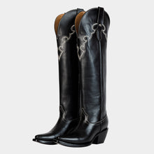 Load image into Gallery viewer, D3093 - Bota puntal alta bordado copete atanado negro
