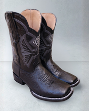 Cargar imagen en el visor de la galería, EB2001 - Bota bulldog panza avestruz negro
