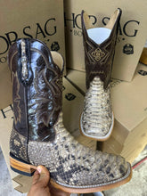 Load image into Gallery viewer, EB4004 - Bota bulldog pitón café claro
