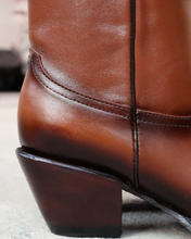 Load image into Gallery viewer, ELD1003 - Bota oval rossina glasee brandy
