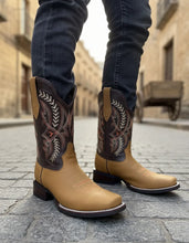 Cargar imagen en el visor de la galería, ELH1014 - Bota rodeo TB flechas crazy oro
